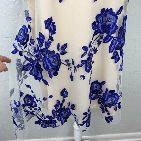 NWT Beige by Eci blue embroidered Floral A-line flowy tulle dress L - Picture 3 of 11